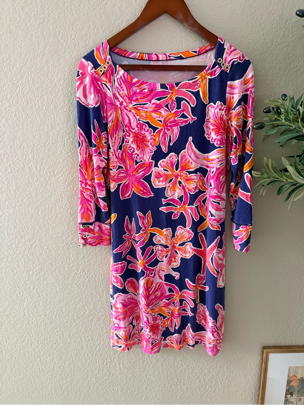 Lilly Pulitzer Navy Pink Floral 3/4 Sleeve Shift Dress Gold Detail